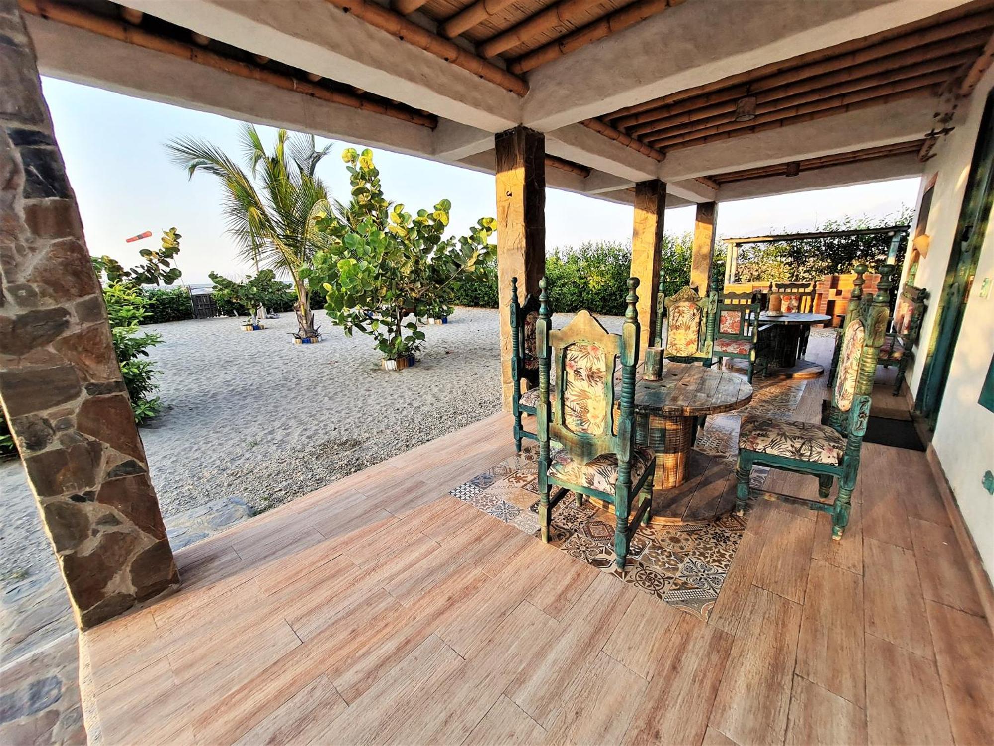 Eco-Hotel Chevere Beach Puebloviejo Екстериор снимка