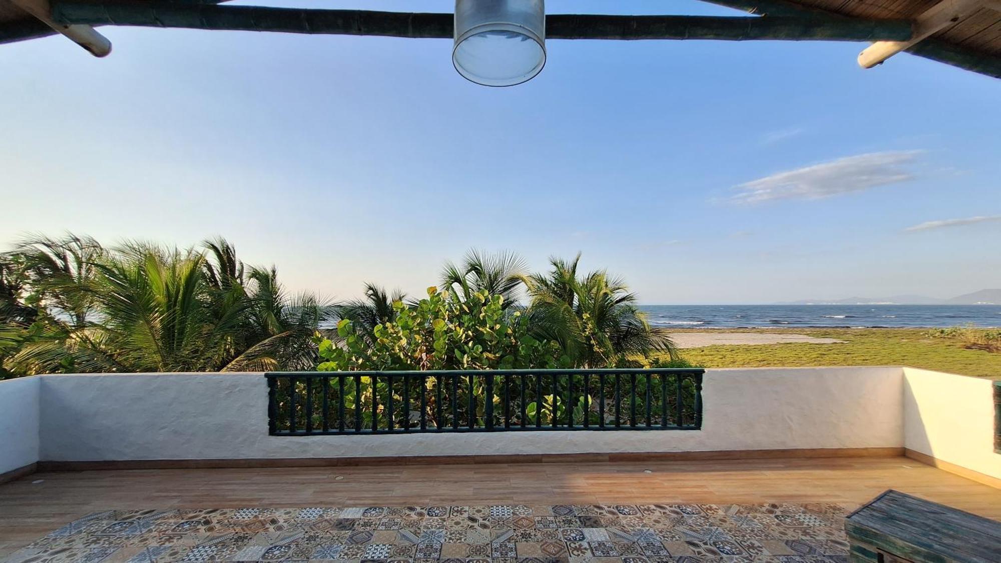 Eco-Hotel Chevere Beach Puebloviejo Екстериор снимка